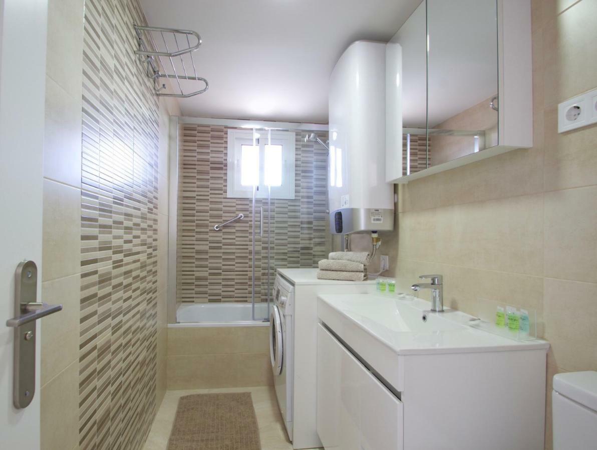 R&E Apartment 토레몰리노스 외부 사진